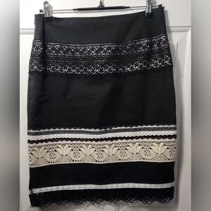 Ilyse Hart Black & White Mixed Material Skirt Size 6